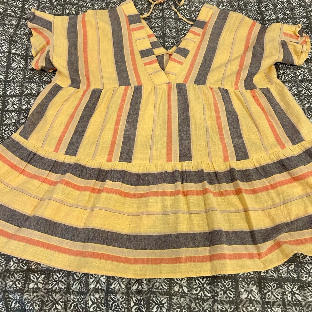 NWOT Grigio Boho 100% Cotton  Yellow and Orange V-Neck Top
